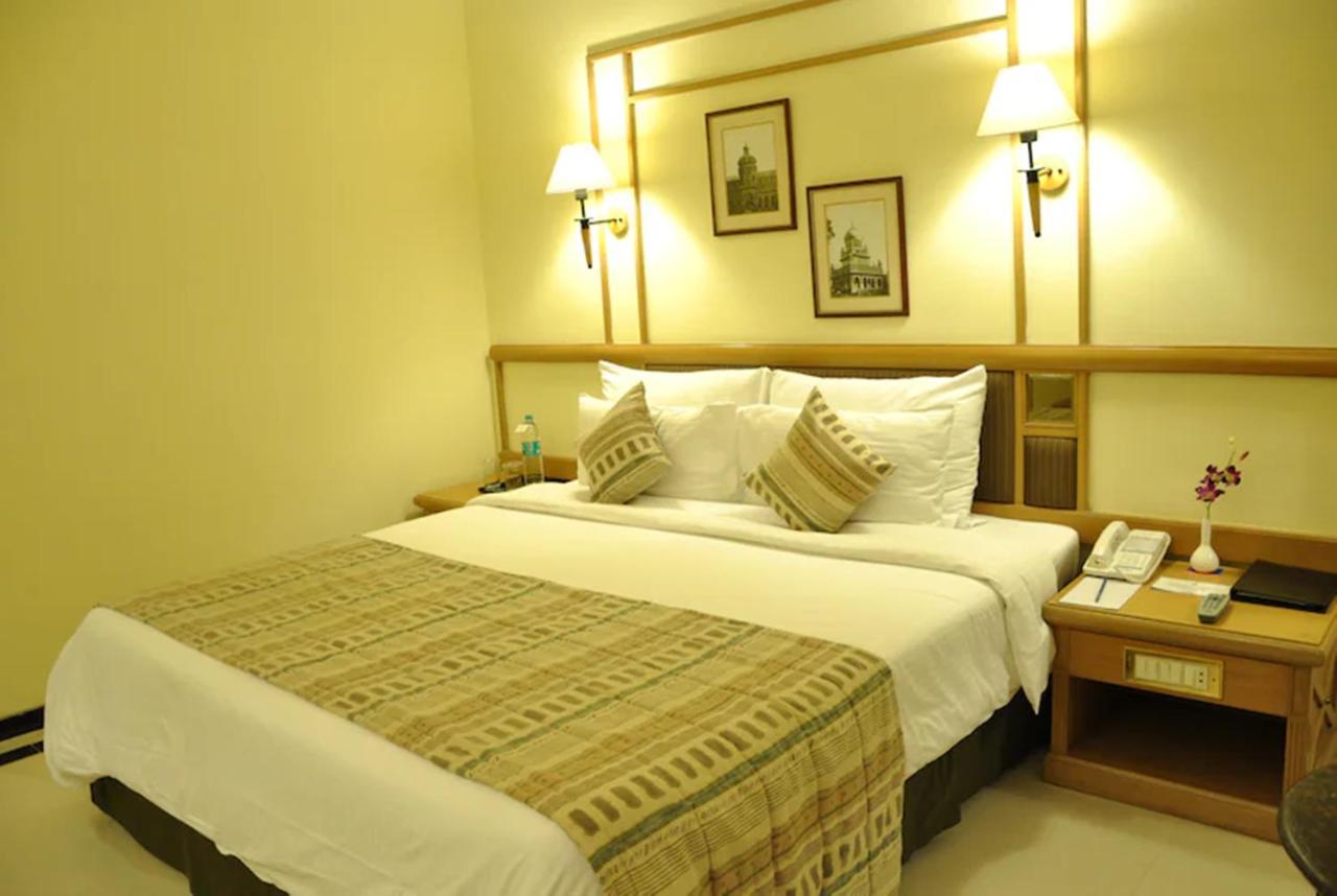 Aditya Hometel Hyderabad Exterior foto
