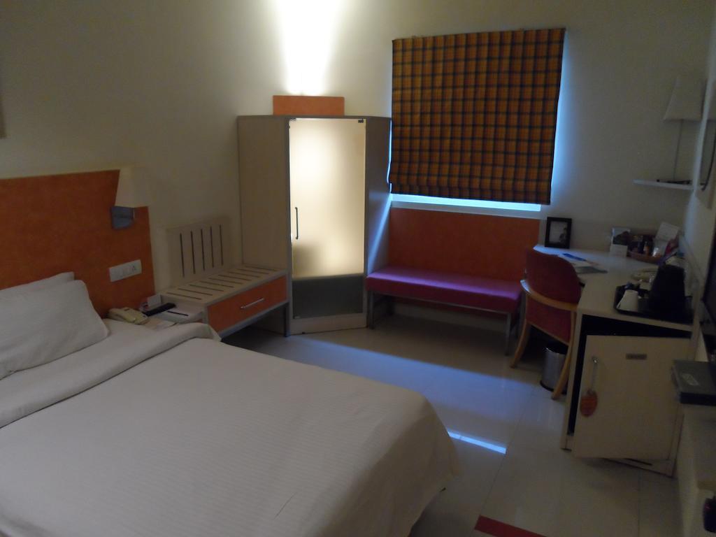 Aditya Hometel Hyderabad Exterior foto